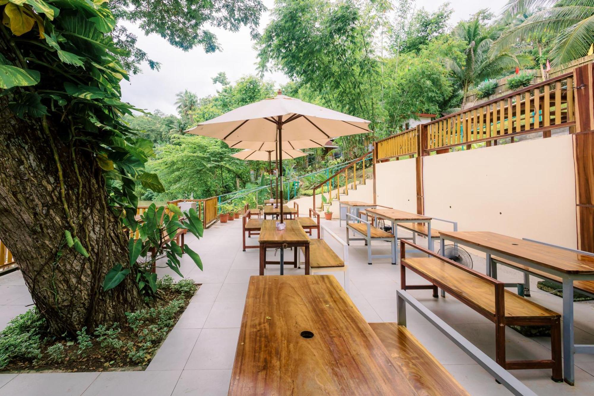 Busai Dream Falls Resort Loboc Exteriér fotografie